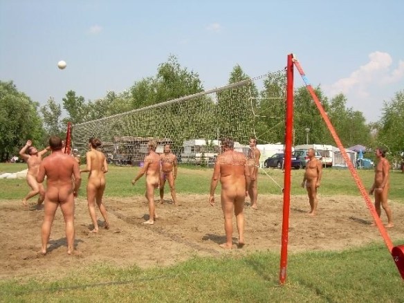 Slovenski naturisti uspešni na Športnem tednu v Szikiju